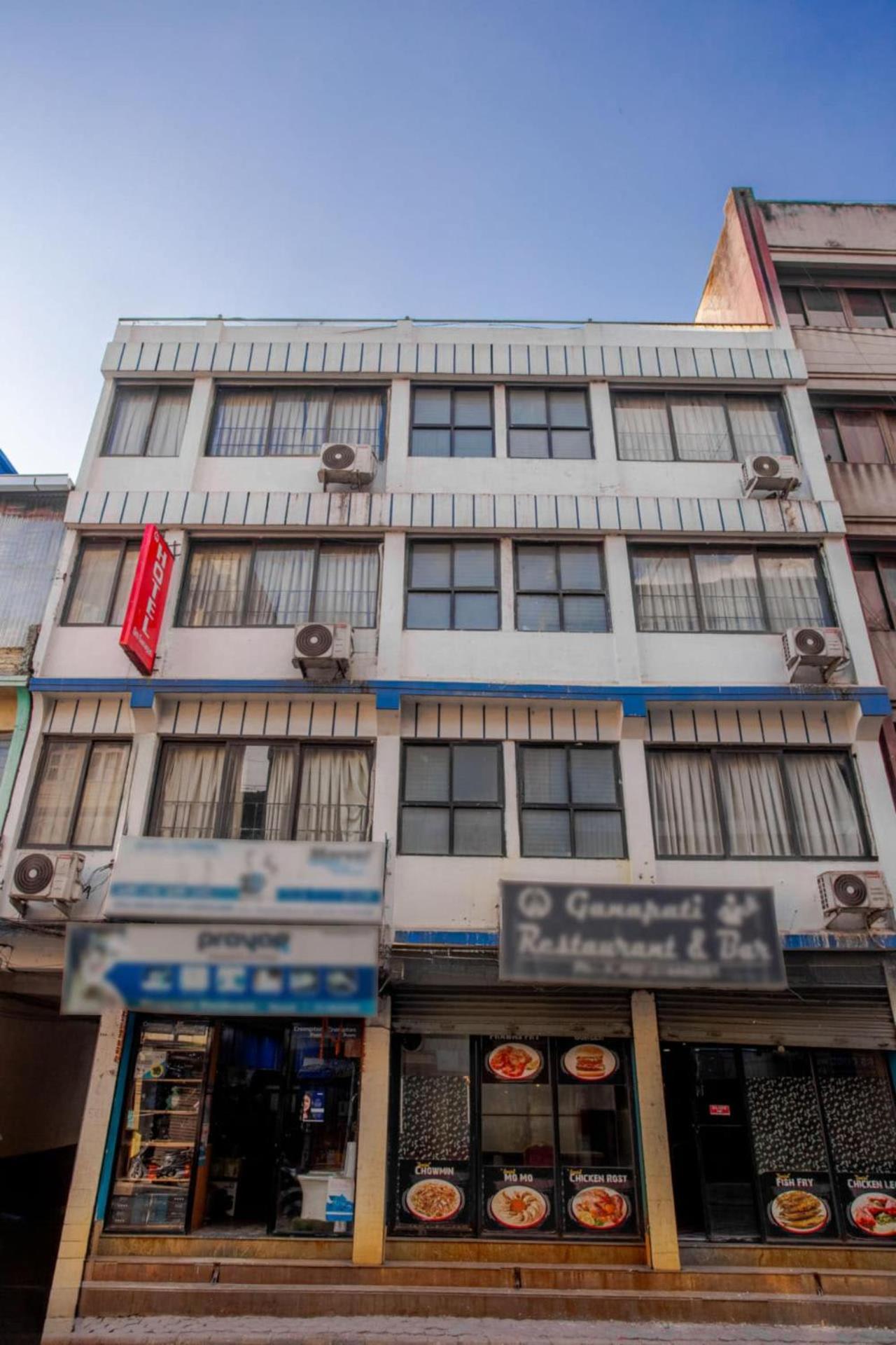 Oyo 808 Hotel Om Ganapati Pvt Ltd 카트만두 외부 사진