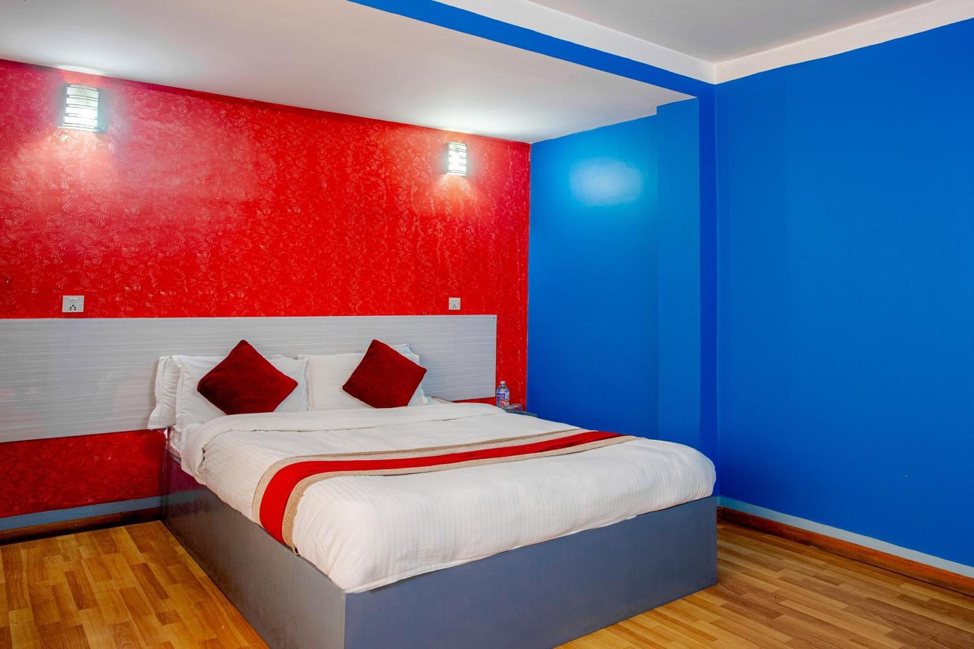 Oyo 808 Hotel Om Ganapati Pvt Ltd 카트만두 외부 사진