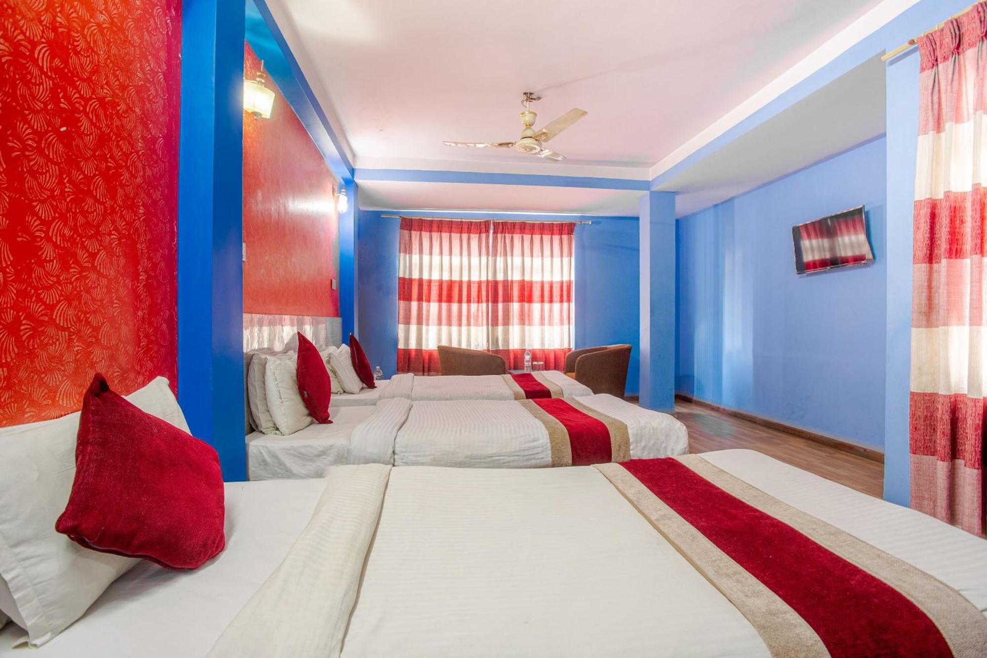 Oyo 808 Hotel Om Ganapati Pvt Ltd 카트만두 외부 사진